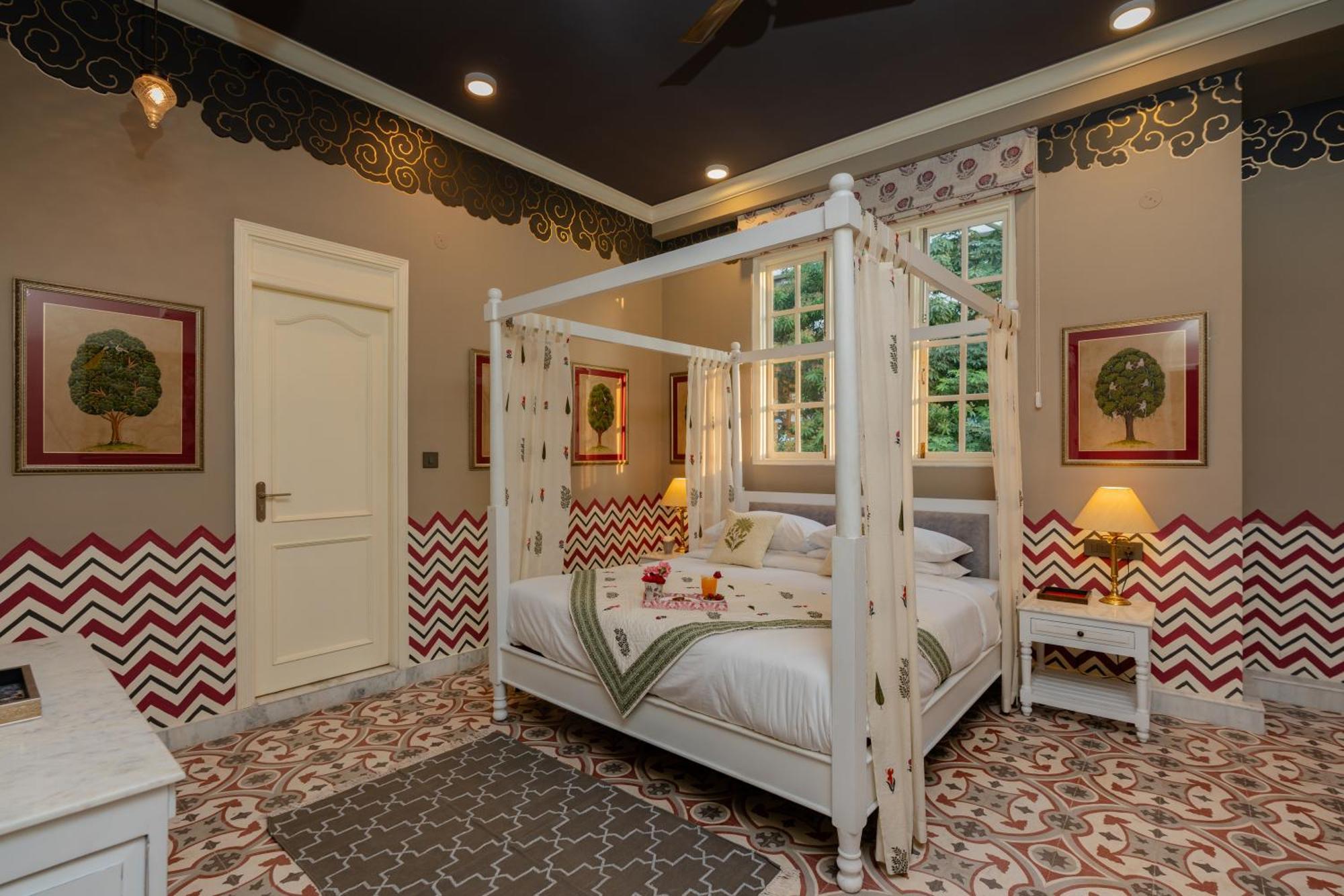 Laalee Hotel Jaipur Room photo