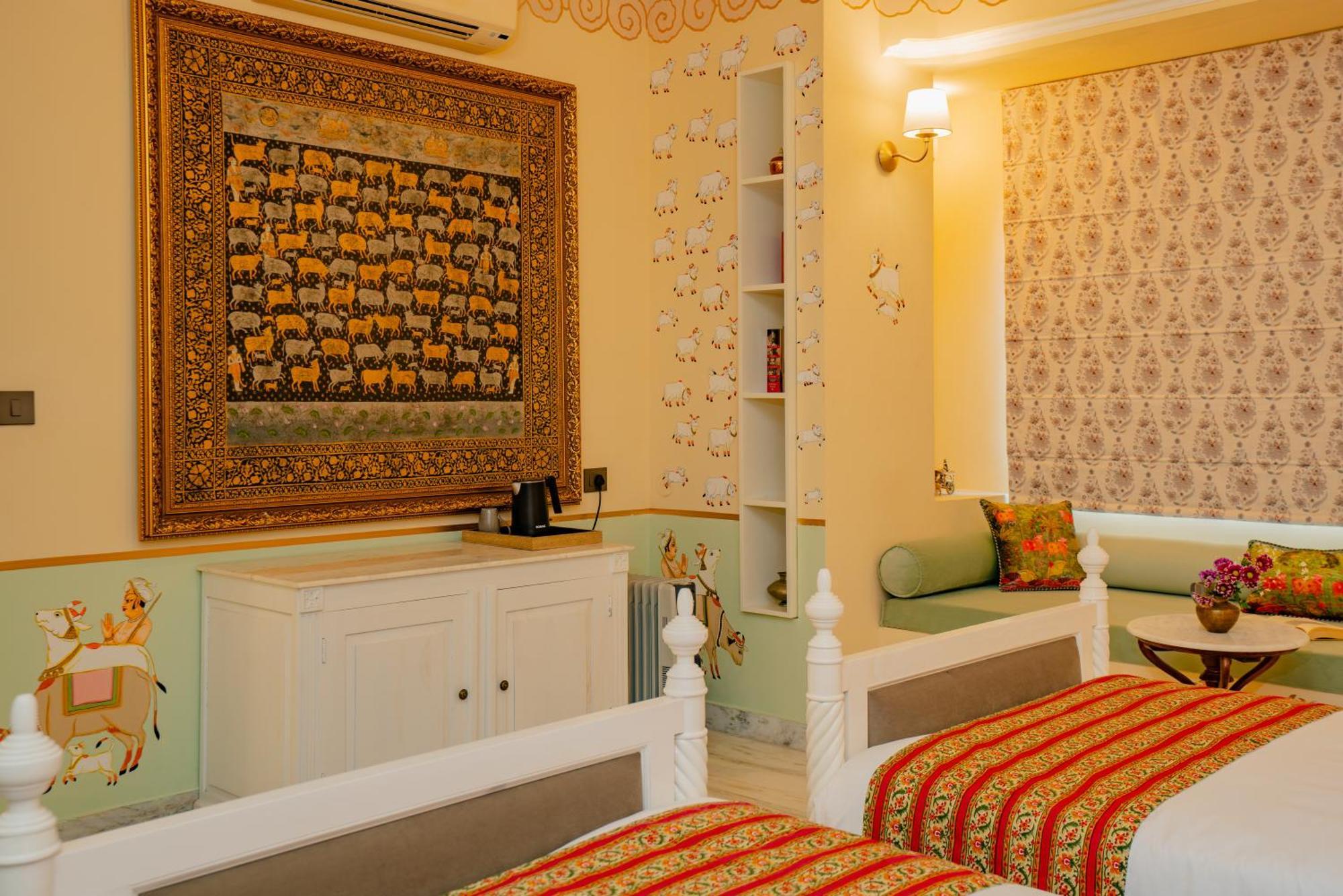 Laalee Hotel Jaipur Room photo