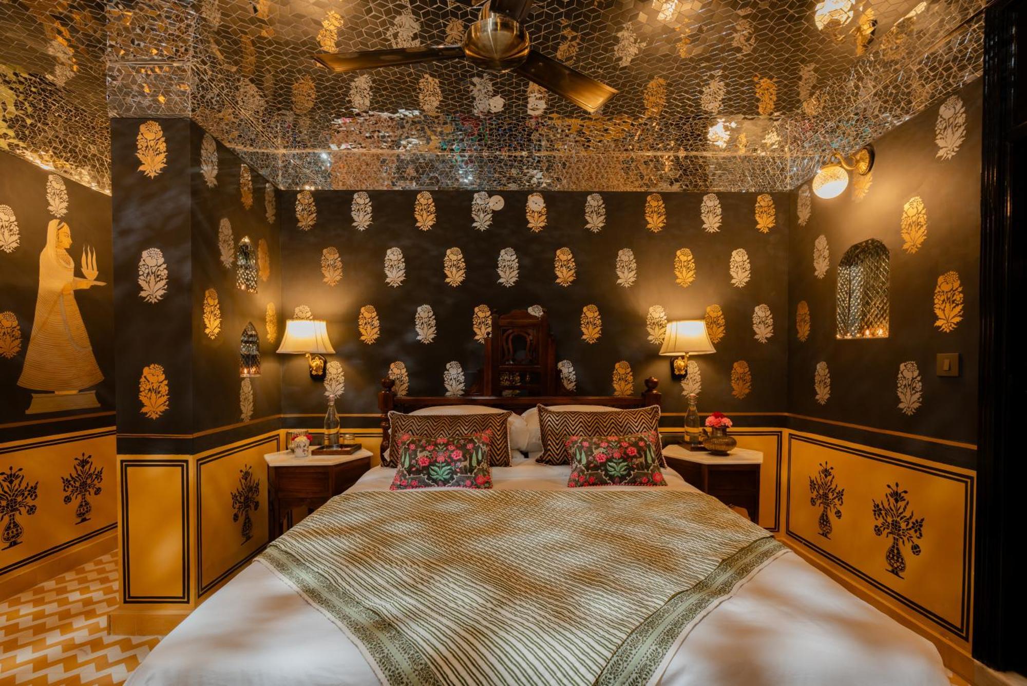 Laalee Hotel Jaipur Room photo